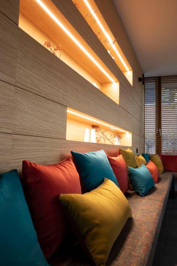 B-Lodge Boutique Hotel Louvain-la-Neuve Exteriör bild