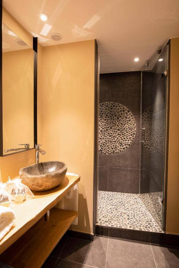 B-Lodge Boutique Hotel Louvain-la-Neuve Exteriör bild