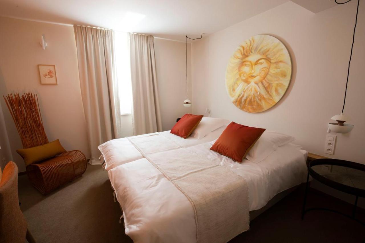 B-Lodge Boutique Hotel Louvain-la-Neuve Exteriör bild