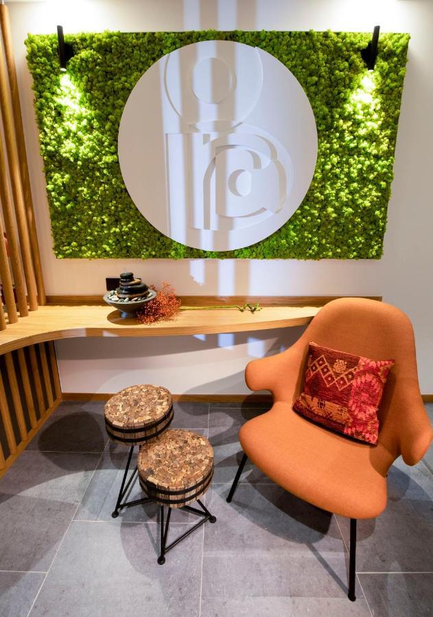 B-Lodge Boutique Hotel Louvain-la-Neuve Exteriör bild